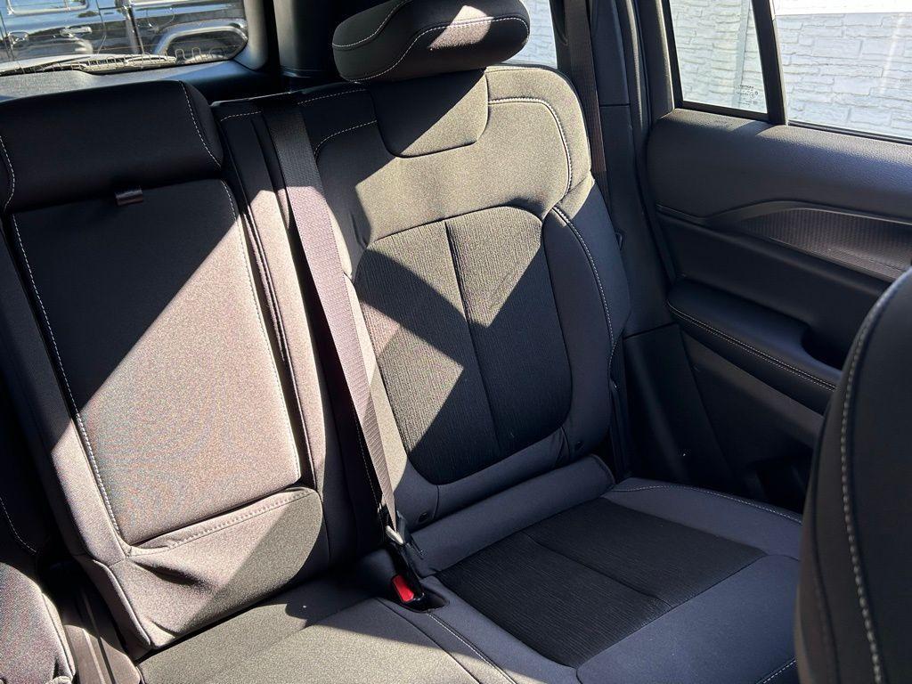 new 2025 Jeep Grand Cherokee car, priced at $35,129