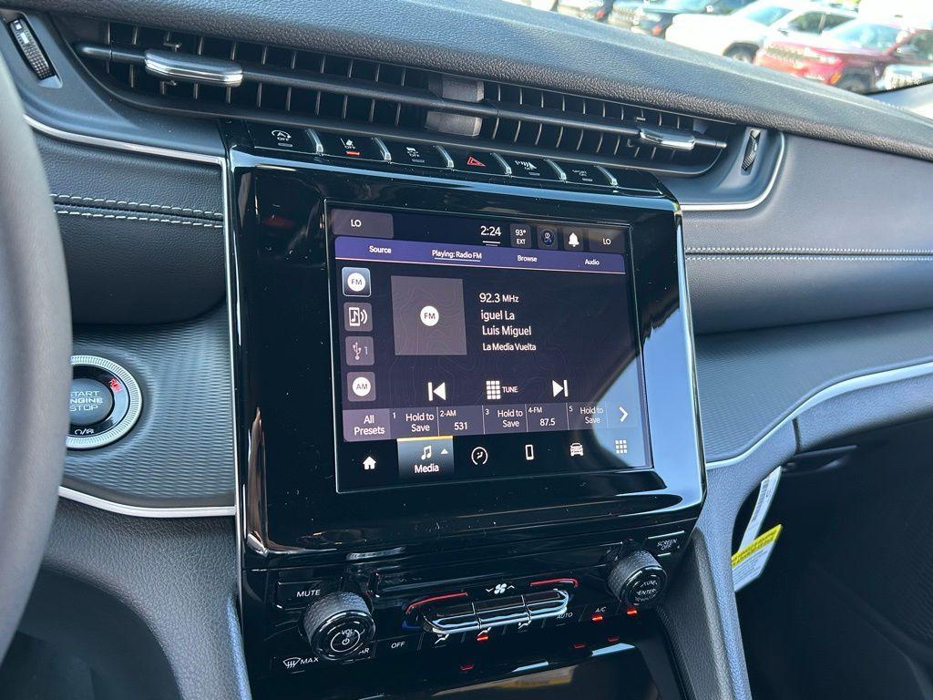 new 2025 Jeep Grand Cherokee car, priced at $35,129