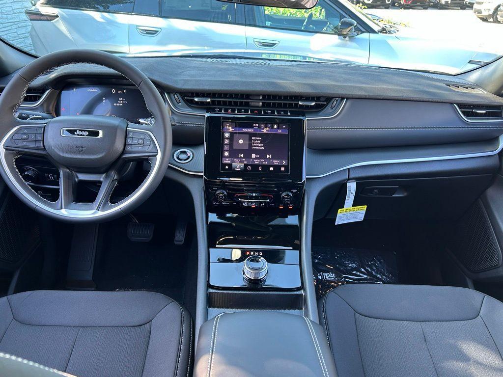 new 2025 Jeep Grand Cherokee car, priced at $35,129