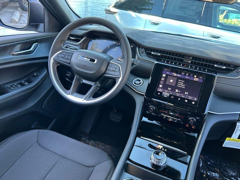 new 2025 Jeep Grand Cherokee car, priced at $35,129