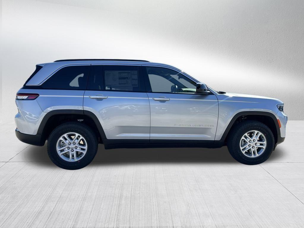 new 2025 Jeep Grand Cherokee car, priced at $35,129