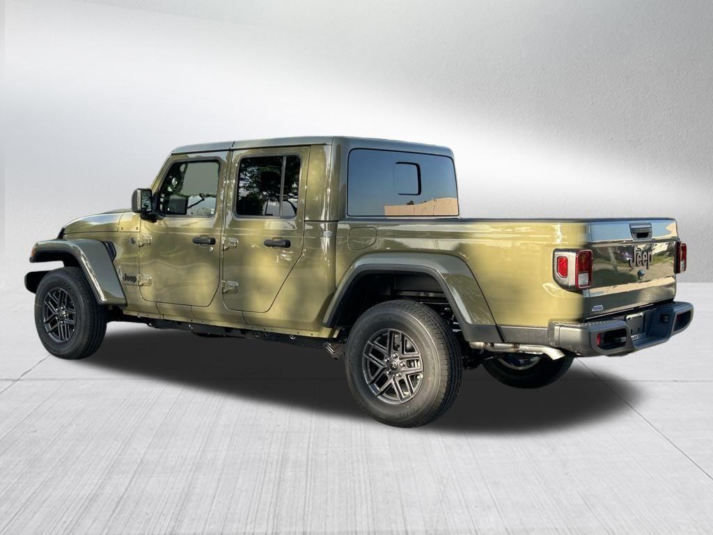 new 2025 Jeep Gladiator car, priced at $40,799