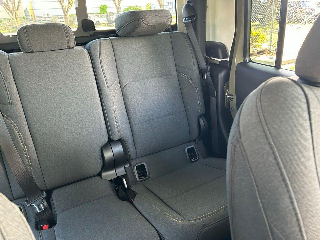 new 2025 Jeep Gladiator car, priced at $40,799