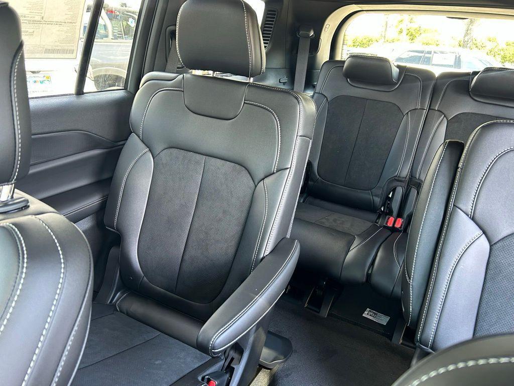 new 2025 Jeep Grand Cherokee L car, priced at $41,021