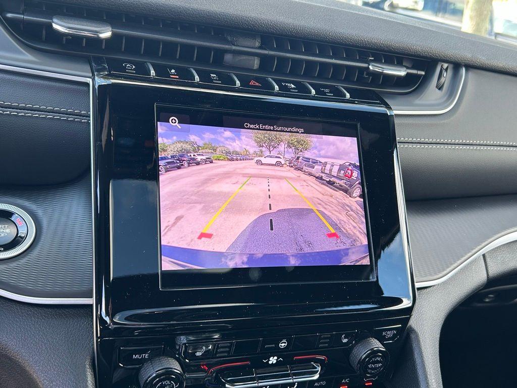 new 2025 Jeep Grand Cherokee L car, priced at $41,021