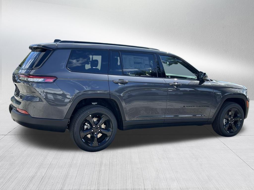 new 2025 Jeep Grand Cherokee L car, priced at $41,021