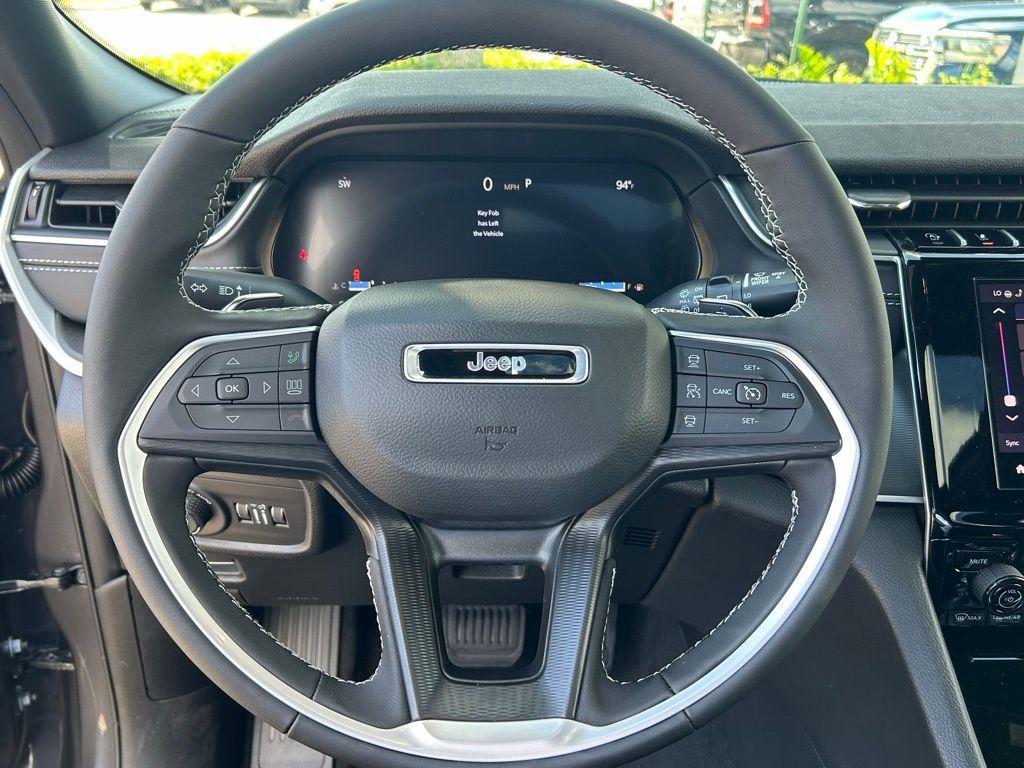 new 2025 Jeep Grand Cherokee L car, priced at $41,021