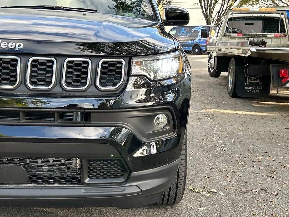 new 2024 Jeep Compass car, priced at $30,124