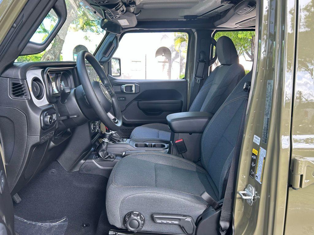 new 2025 Jeep Wrangler car, priced at $38,706