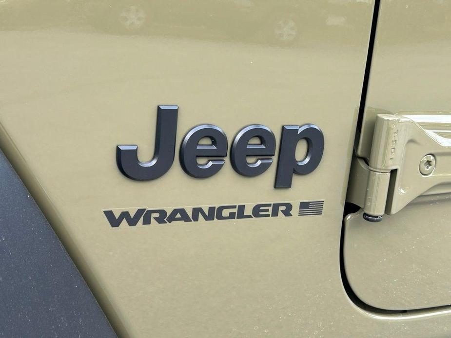 new 2025 Jeep Wrangler car, priced at $49,985