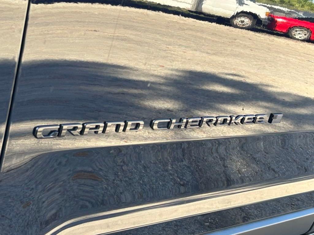 new 2024 Jeep Grand Cherokee car, priced at $37,237