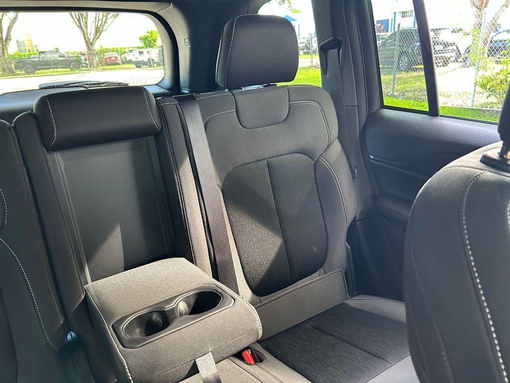 new 2025 Jeep Grand Cherokee car, priced at $36,045