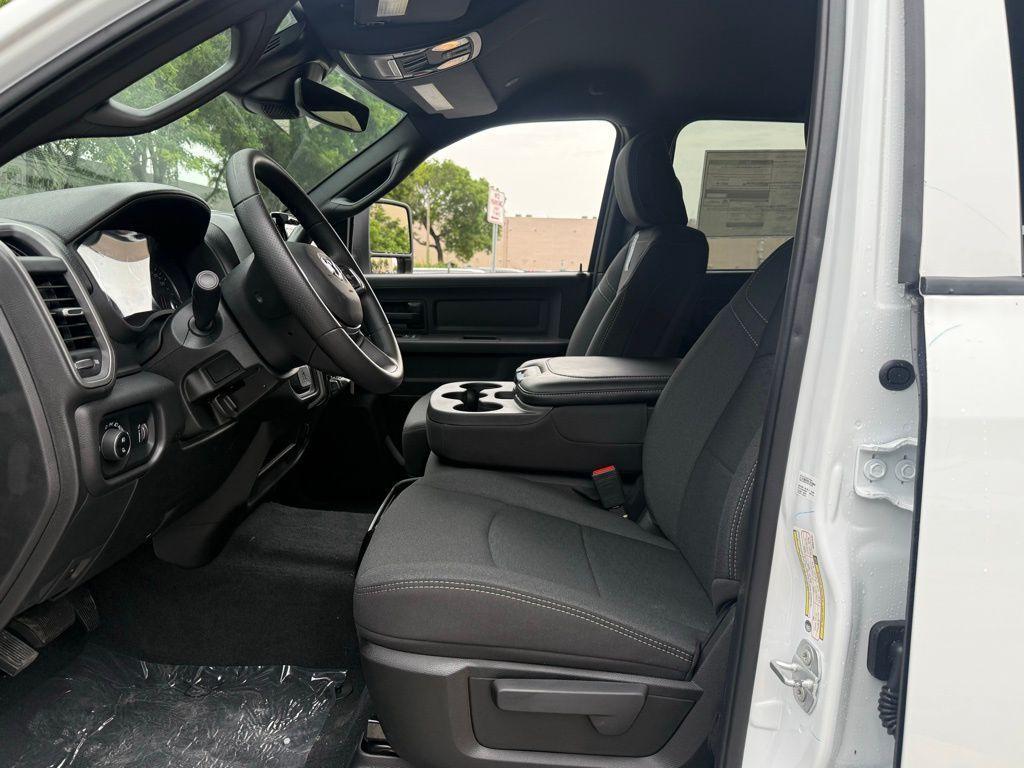 new 2025 Ram 2500 car, priced at $64,584