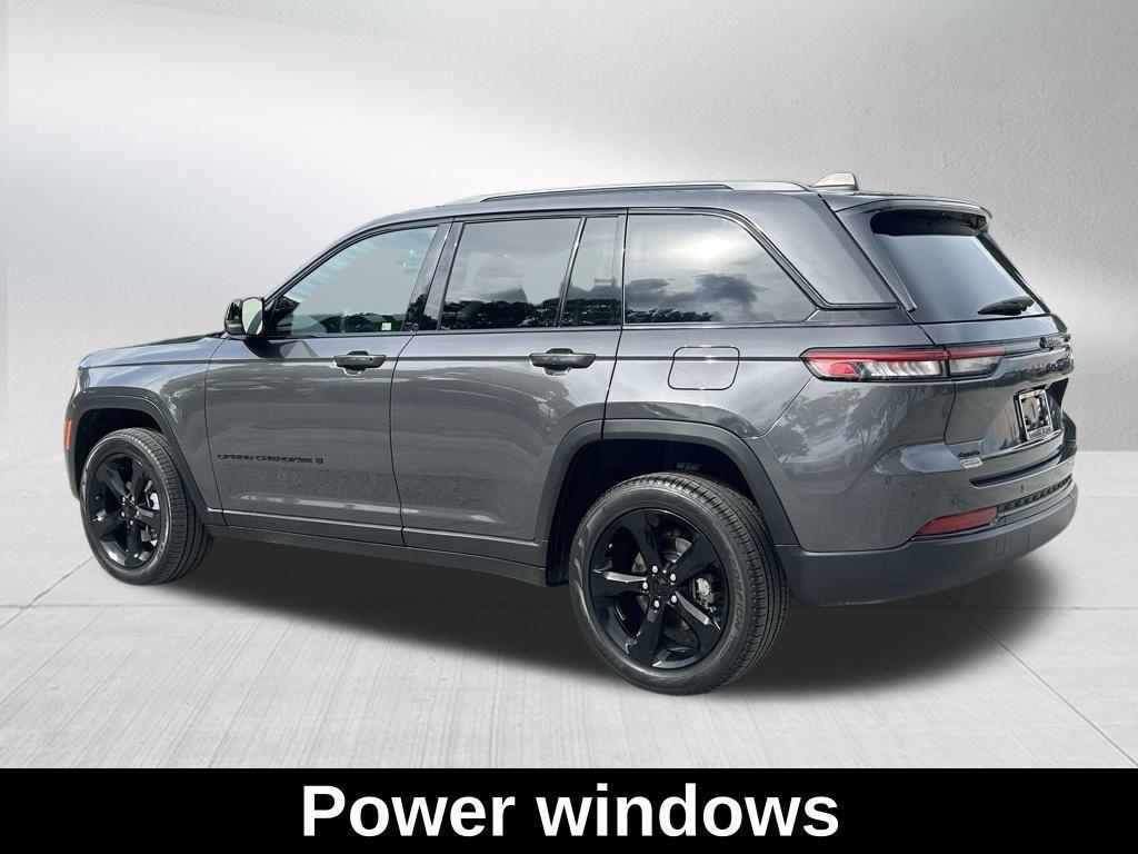 used 2024 Jeep Grand Cherokee car, priced at $38,956
