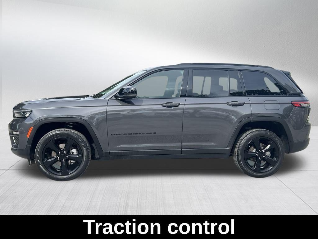 used 2024 Jeep Grand Cherokee car, priced at $38,956
