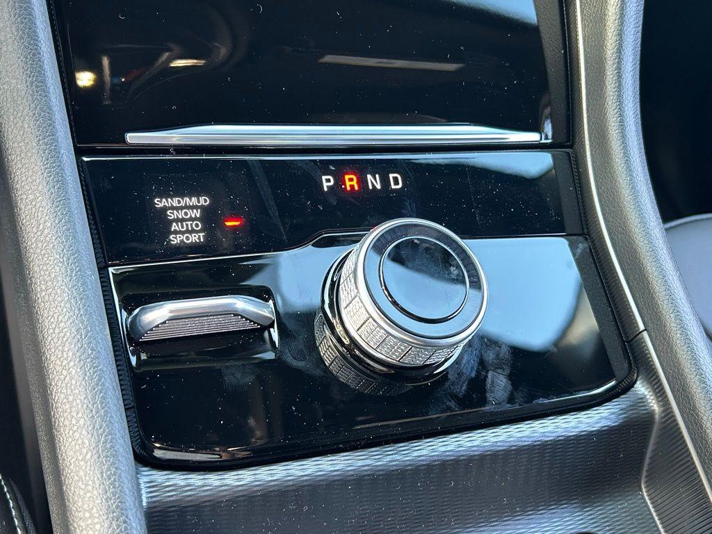 new 2025 Jeep Grand Cherokee L car, priced at $43,699