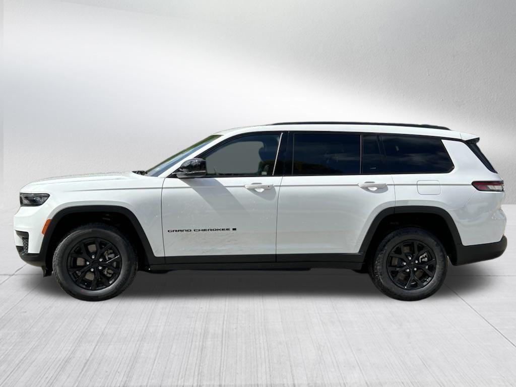 new 2024 Jeep Grand Cherokee L car, priced at $39,258