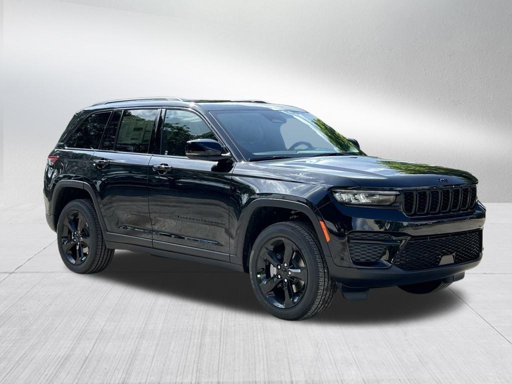 new 2025 Jeep Grand Cherokee car, priced at $41,821