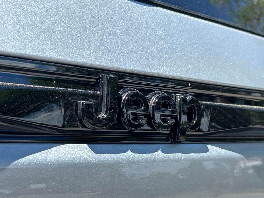 new 2024 Jeep Grand Cherokee car, priced at $38,679