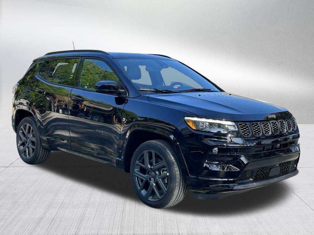 new 2024 Jeep Compass car, priced at $33,175