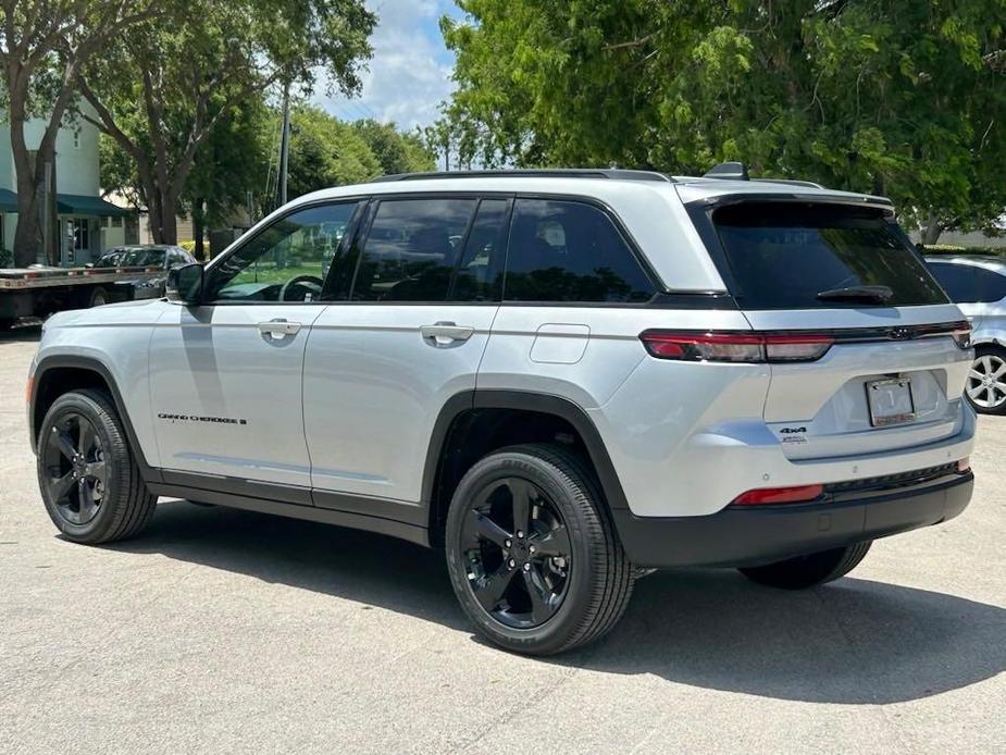 new 2024 Jeep Grand Cherokee car, priced at $43,466