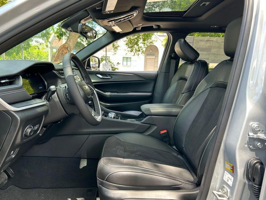 new 2024 Jeep Grand Cherokee car, priced at $40,475