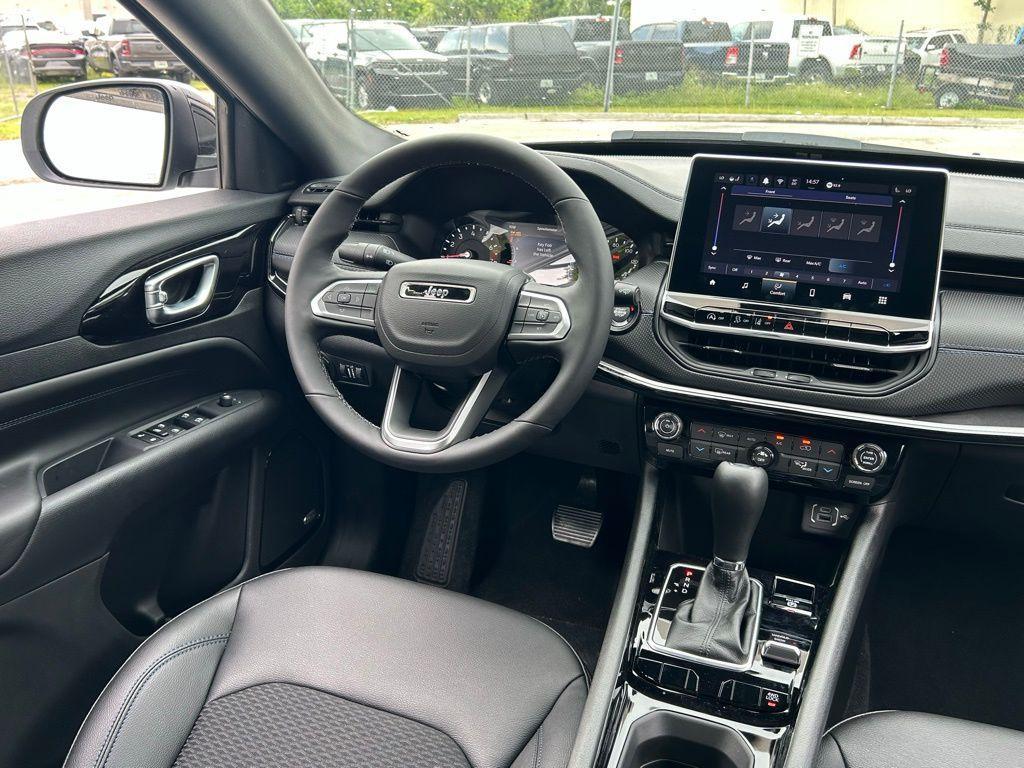 new 2025 Jeep Compass car, priced at $33,526