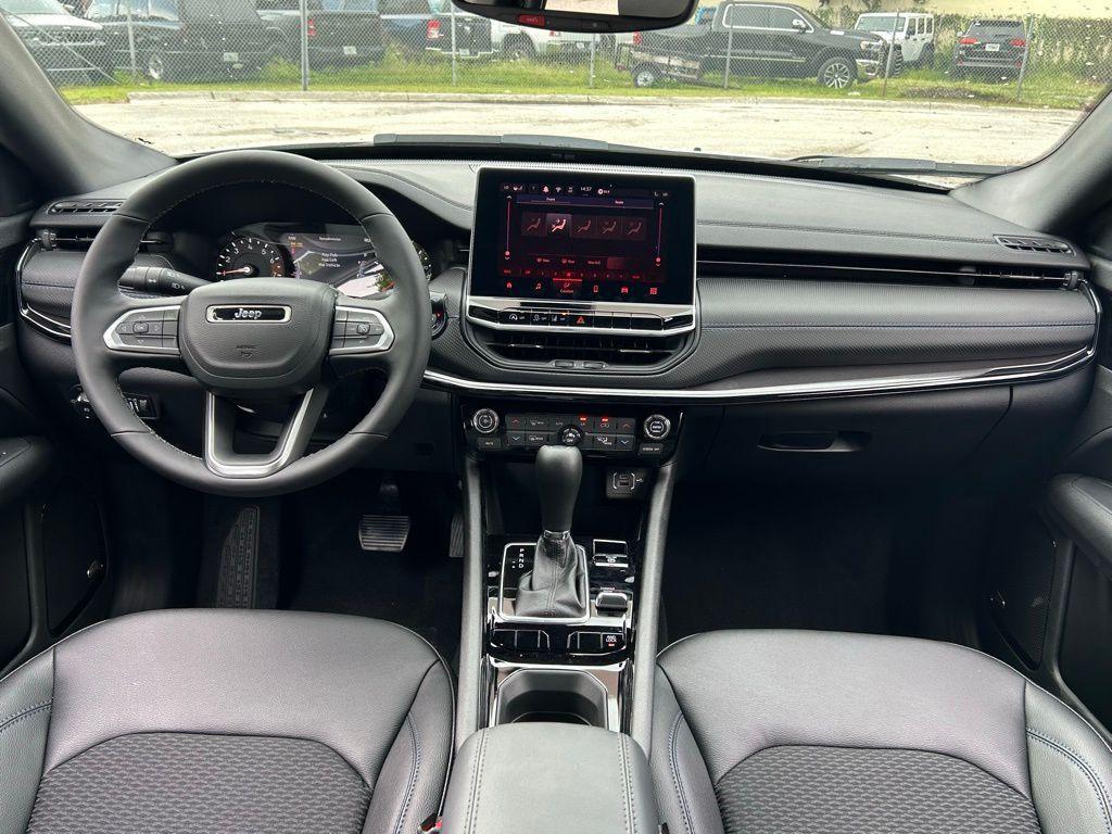 new 2025 Jeep Compass car, priced at $33,526