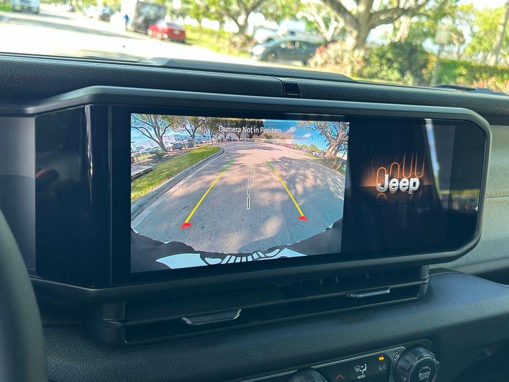 new 2025 Jeep Wrangler car, priced at $38,401