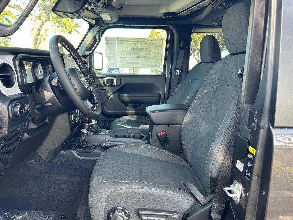 new 2025 Jeep Wrangler car, priced at $38,401
