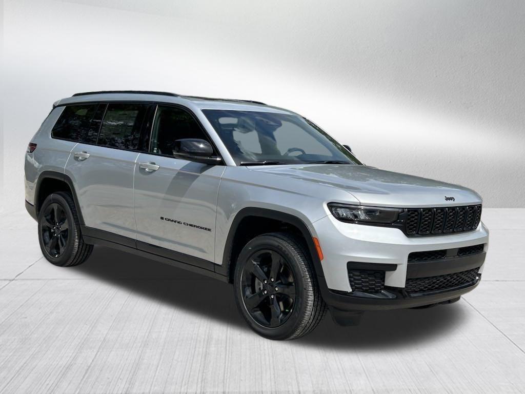 new 2024 Jeep Grand Cherokee L car, priced at $40,319