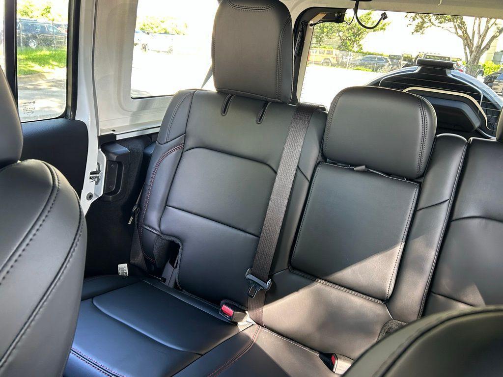 new 2025 Jeep Wrangler car, priced at $66,560