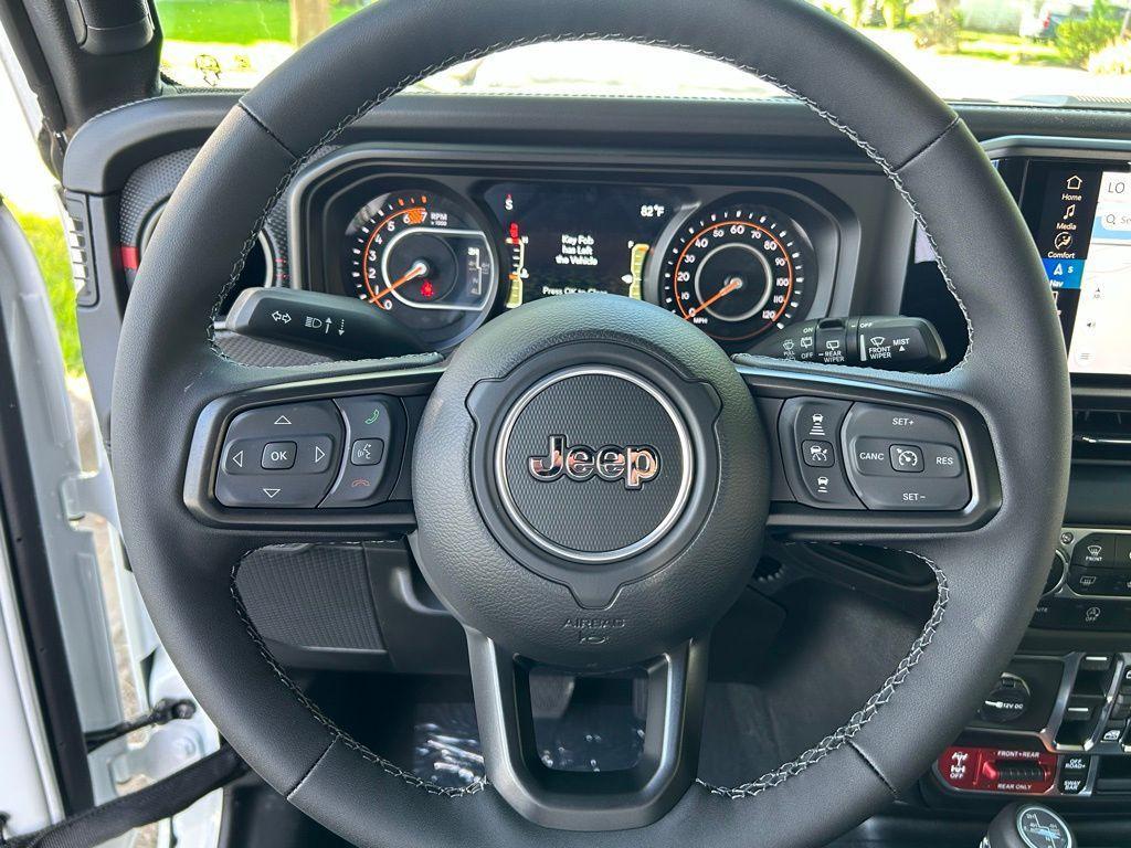 new 2025 Jeep Wrangler car, priced at $66,560