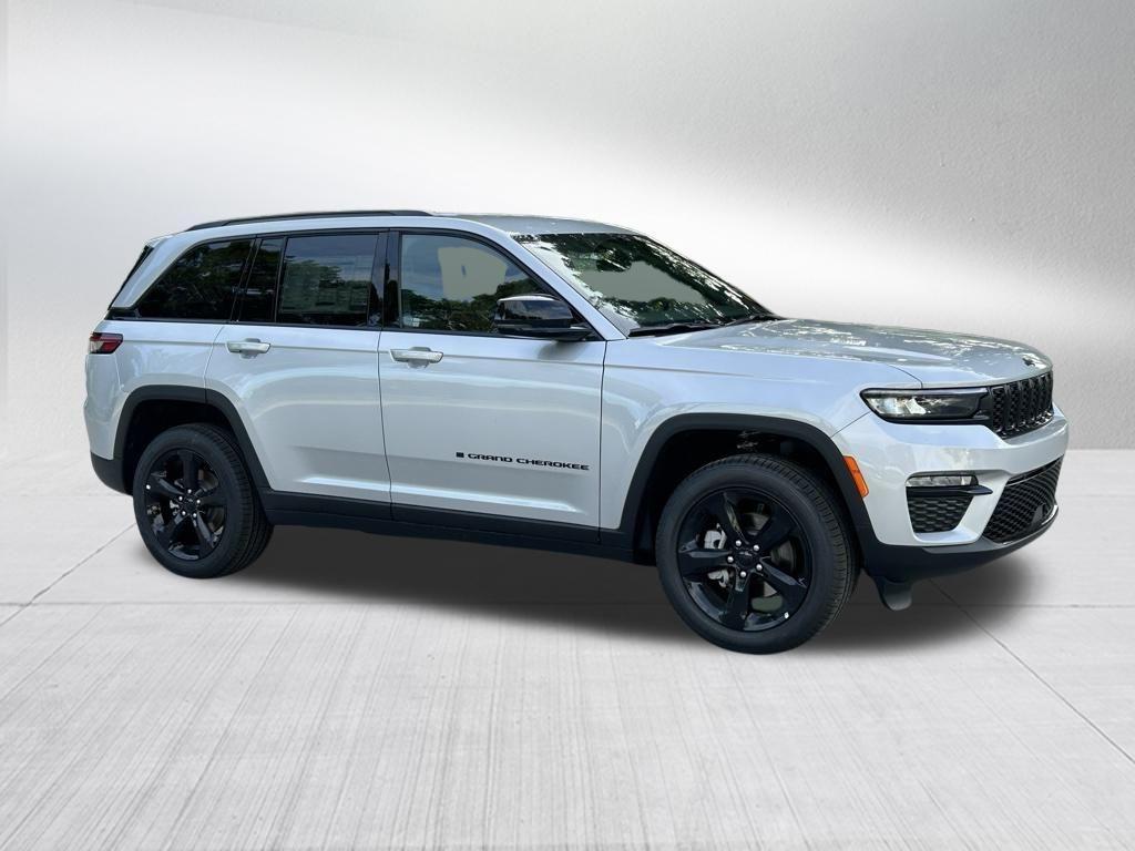 new 2025 Jeep Grand Cherokee car, priced at $39,148