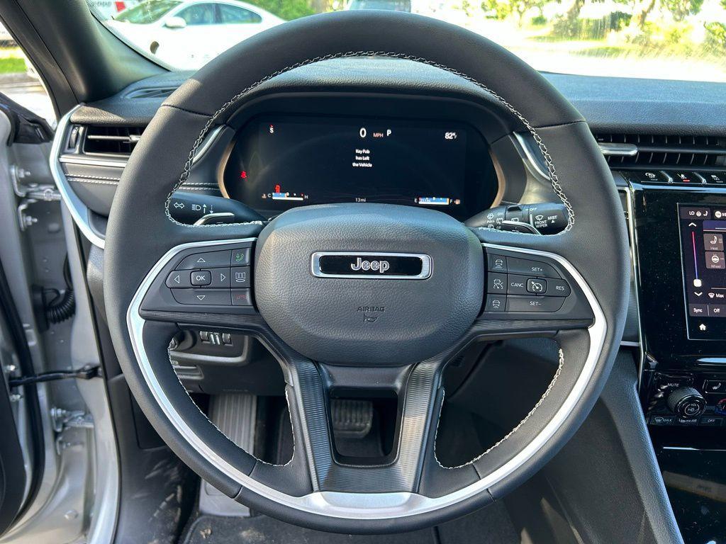 new 2024 Jeep Grand Cherokee L car, priced at $39,544