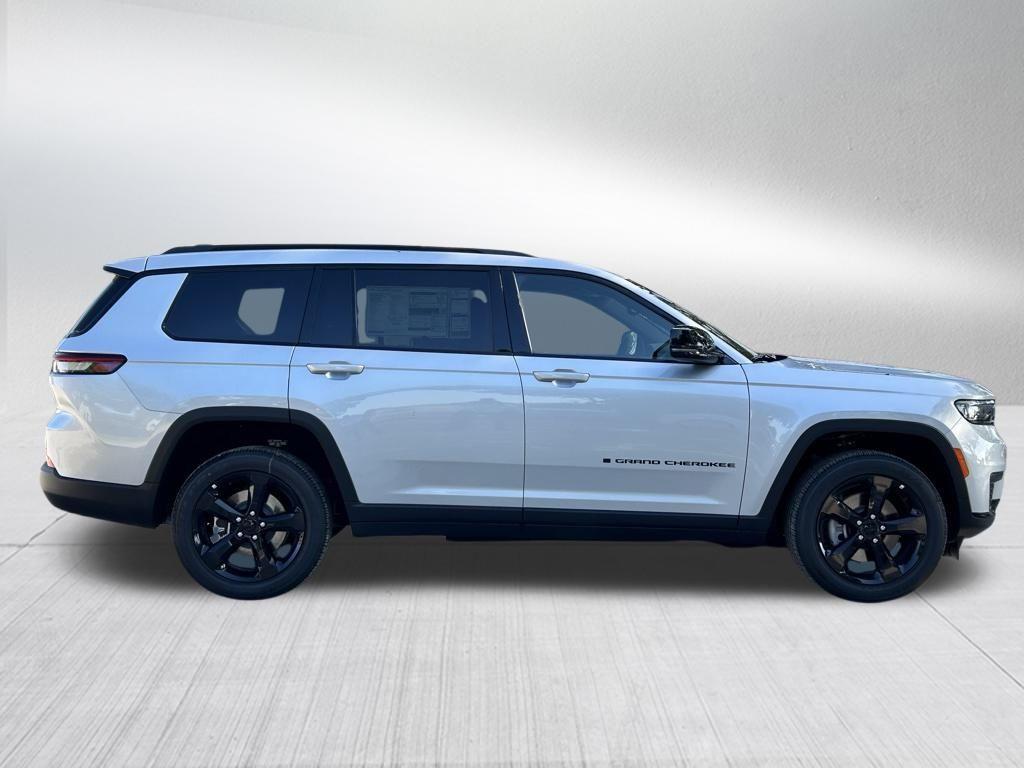 new 2024 Jeep Grand Cherokee L car, priced at $39,544