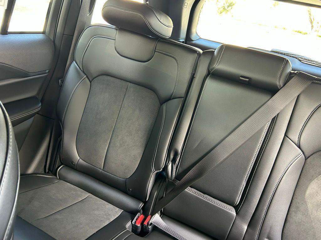 new 2025 Jeep Grand Cherokee car, priced at $38,857