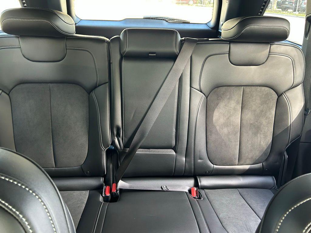 new 2025 Jeep Grand Cherokee car, priced at $38,857