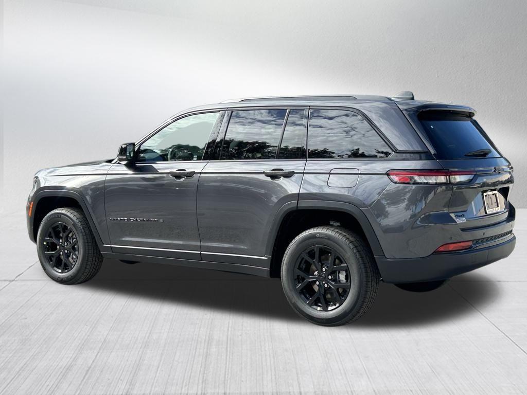new 2025 Jeep Grand Cherokee car, priced at $38,857