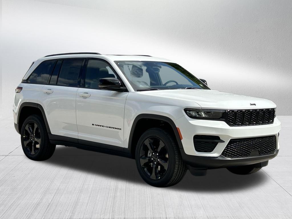 new 2024 Jeep Grand Cherokee car, priced at $37,206