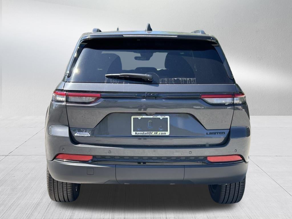 new 2025 Jeep Grand Cherokee car, priced at $37,619
