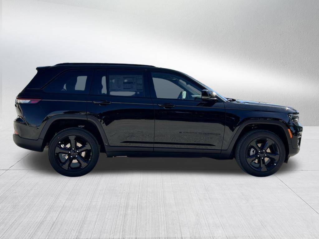 new 2025 Jeep Grand Cherokee car, priced at $39,951