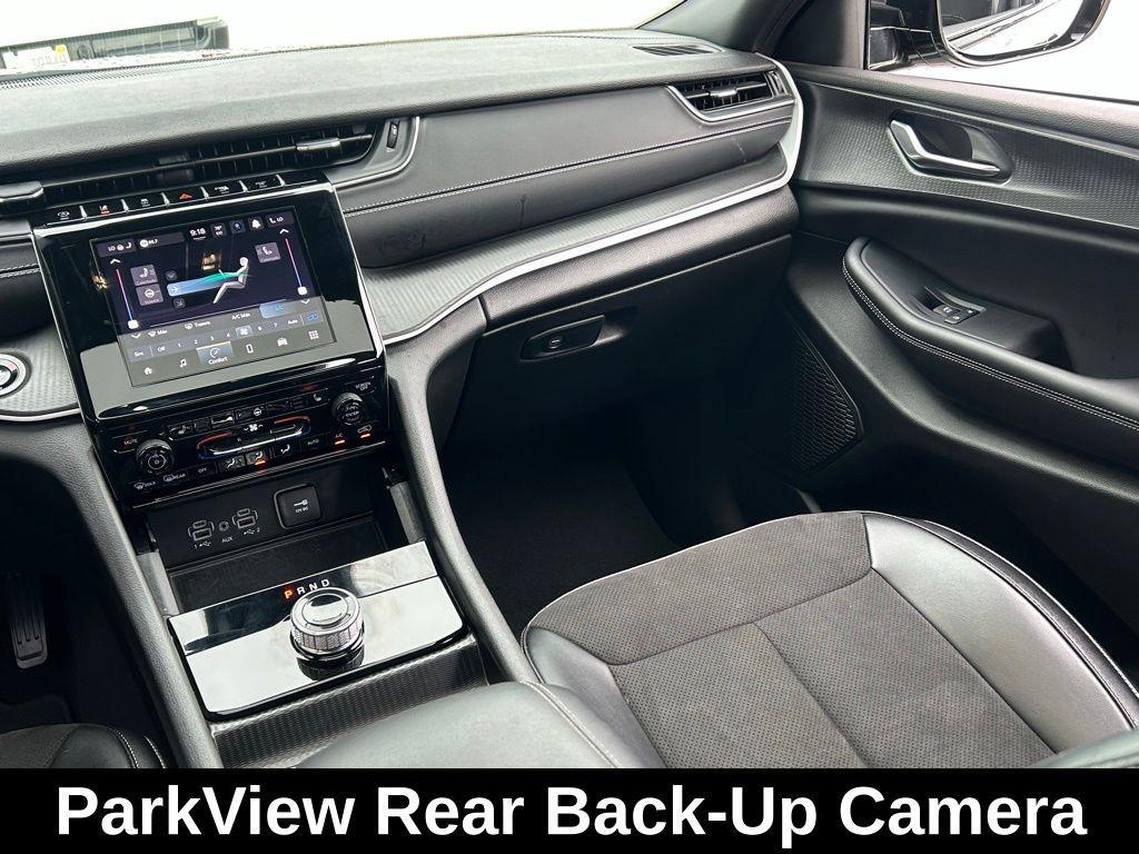 used 2024 Jeep Grand Cherokee car, priced at $34,111