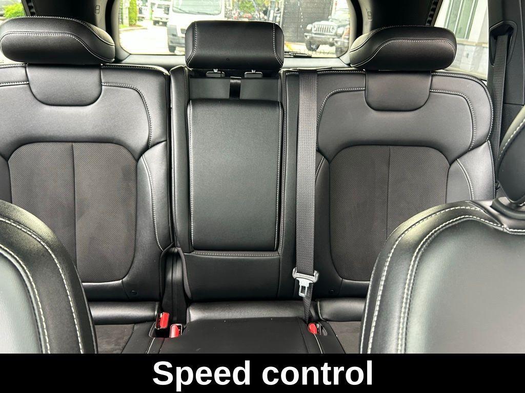 used 2024 Jeep Grand Cherokee car, priced at $34,111