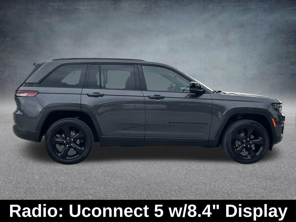 used 2024 Jeep Grand Cherokee car, priced at $34,111