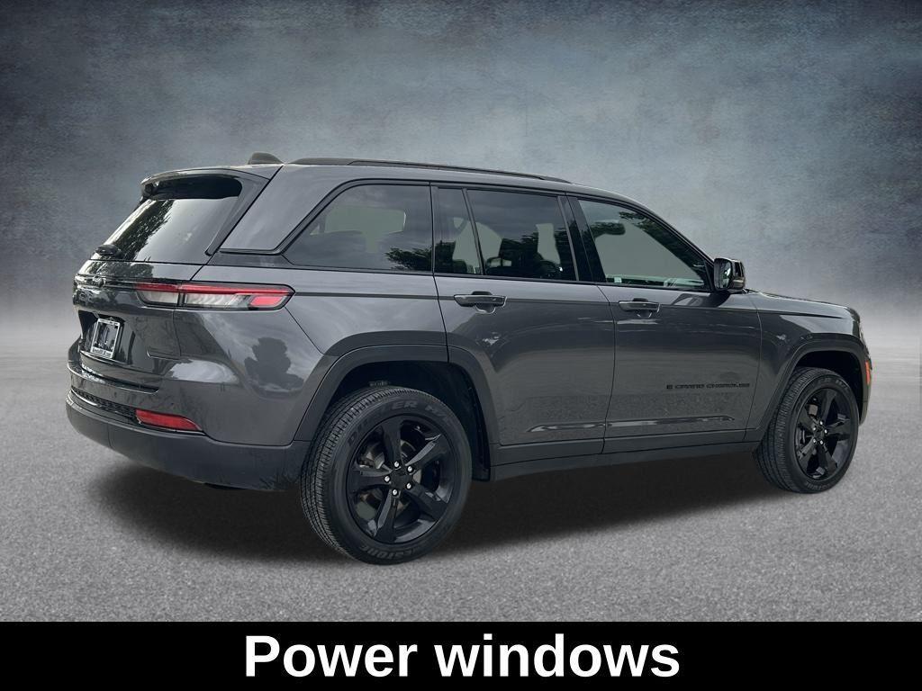 used 2024 Jeep Grand Cherokee car, priced at $34,111