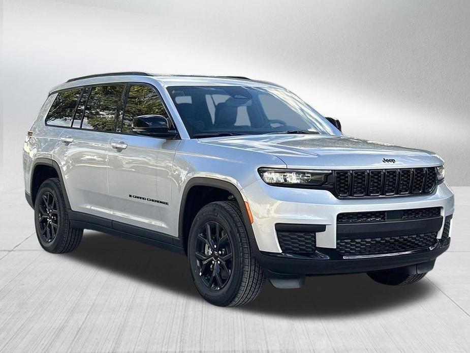 new 2024 Jeep Grand Cherokee L car, priced at $39,238