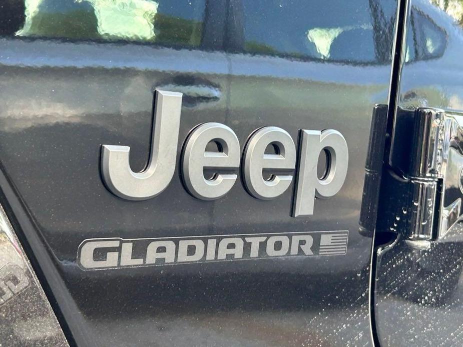 new 2024 Jeep Gladiator car, priced at $55,265