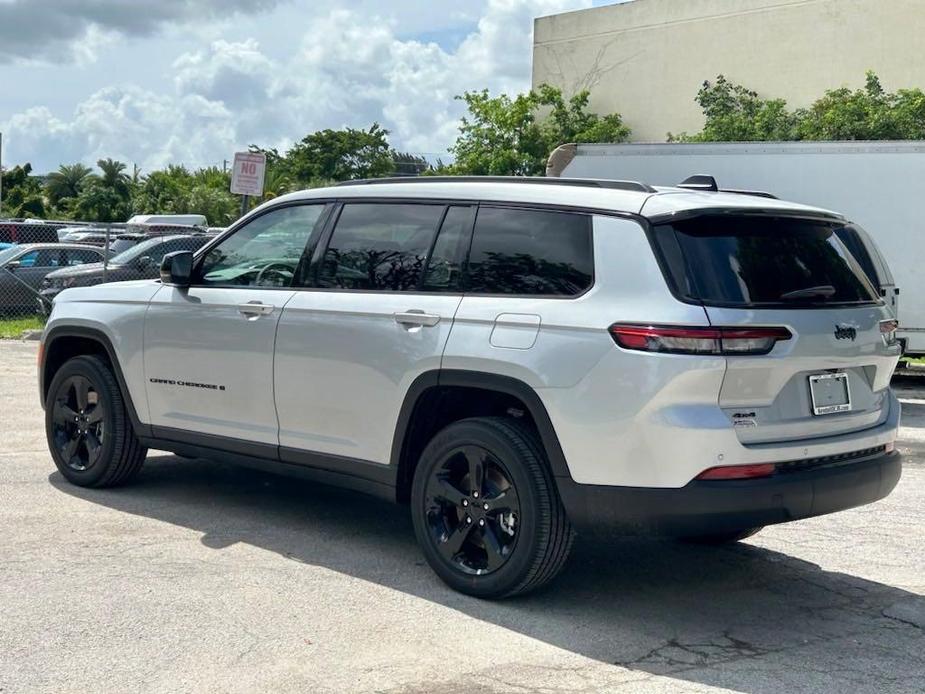 new 2024 Jeep Grand Cherokee L car, priced at $45,378