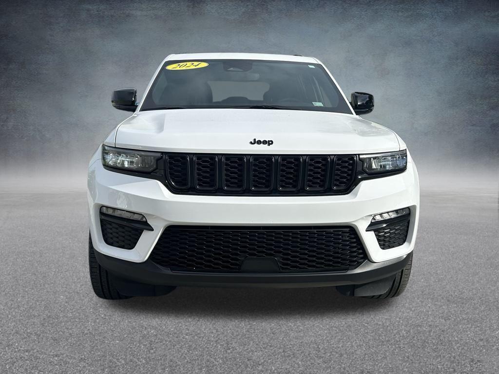 used 2024 Jeep Grand Cherokee car, priced at $34,995